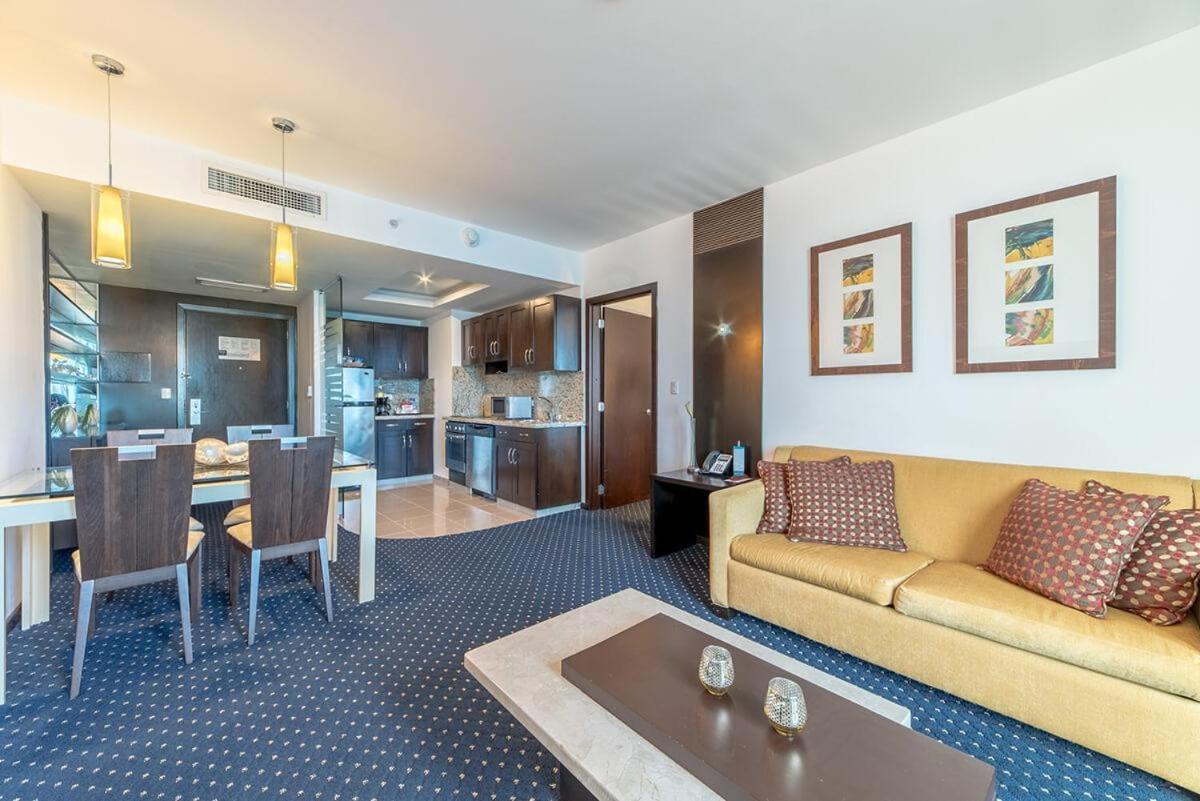 מלון סנטיאגו דה לוס קבאלרוס Hodelpa Garden Court מראה חיצוני תמונה