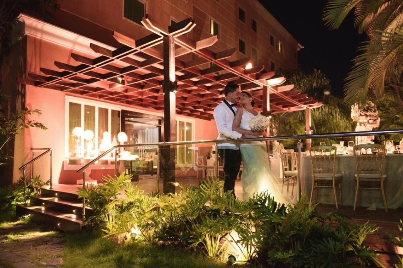 מלון סנטיאגו דה לוס קבאלרוס Hodelpa Garden Court מראה חיצוני תמונה