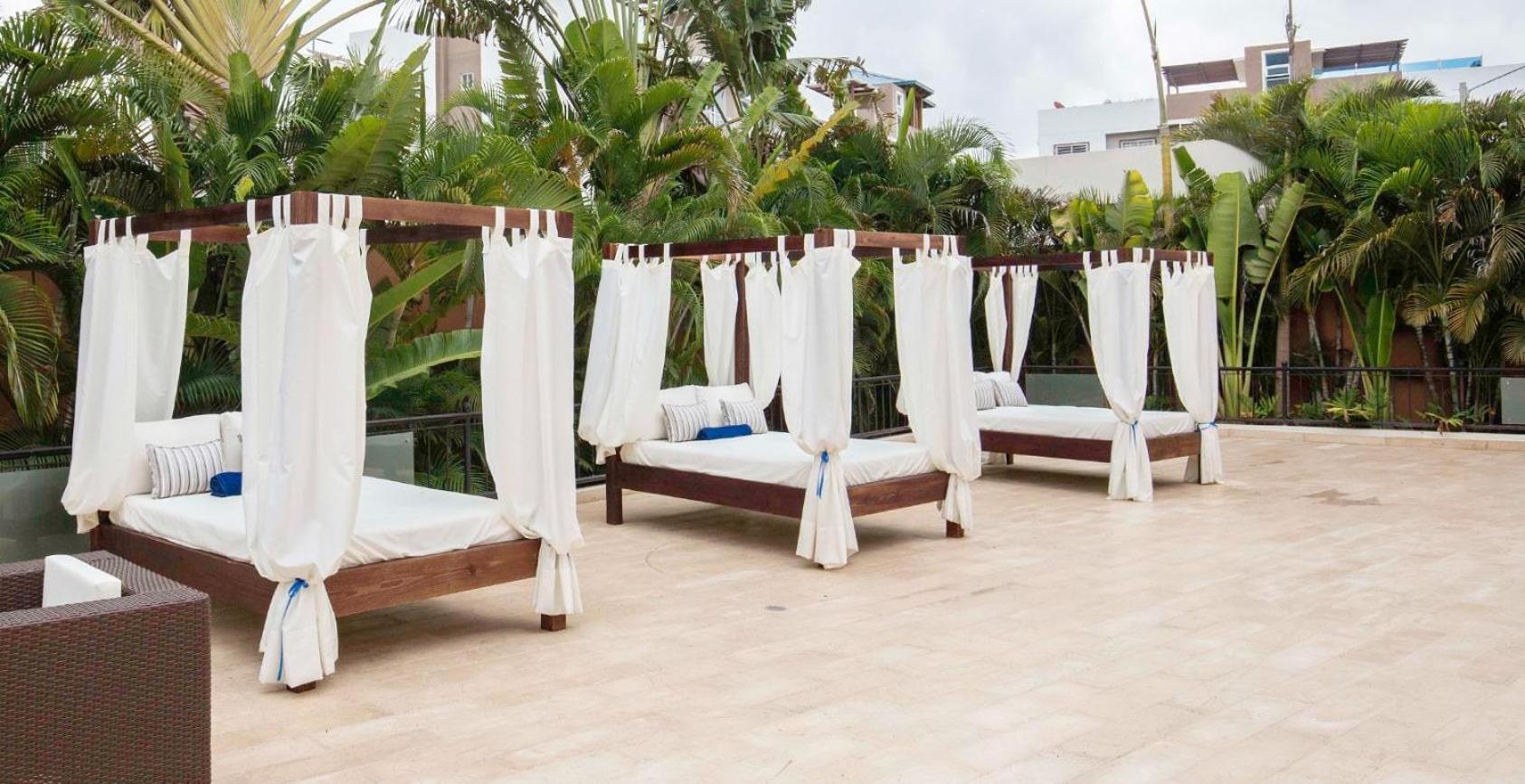 מלון סנטיאגו דה לוס קבאלרוס Hodelpa Garden Court מראה חיצוני תמונה